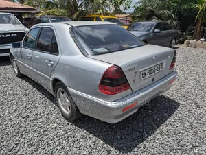 Mercedes-Benz C200 2001 Silver