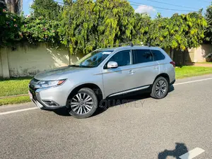 Mitsubishi Outlander 2020 Gray