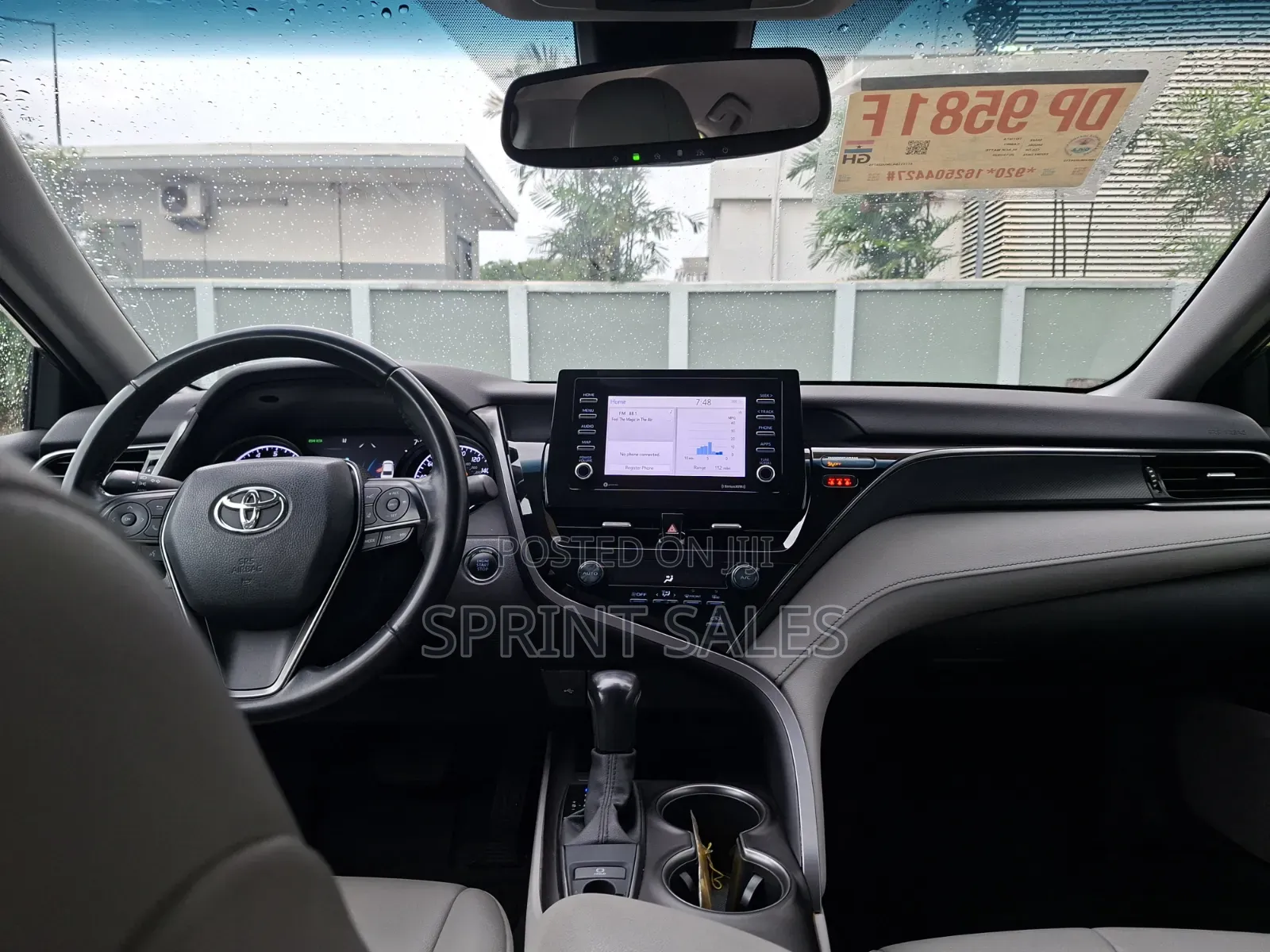 Toyota Camry SE 2021 Gray