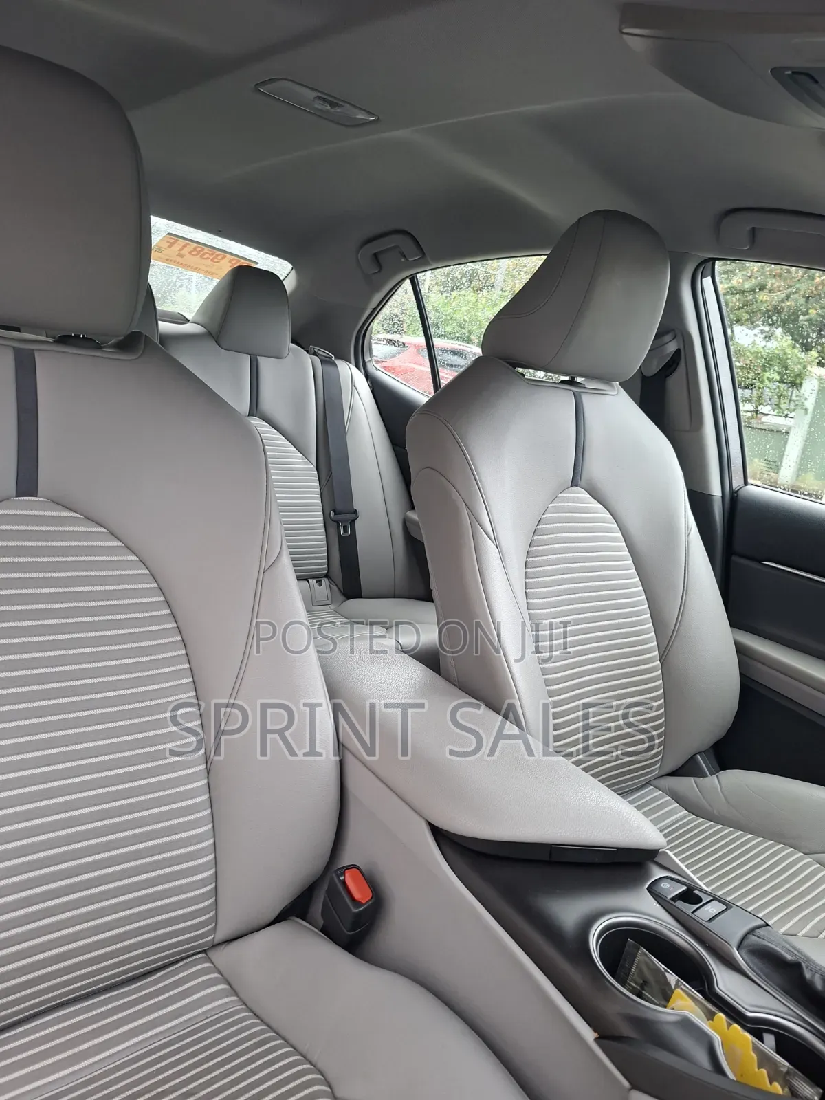 Toyota Camry SE 2021 Gray