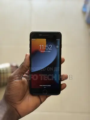 Apple iPhone 7 Plus 128 GB Black