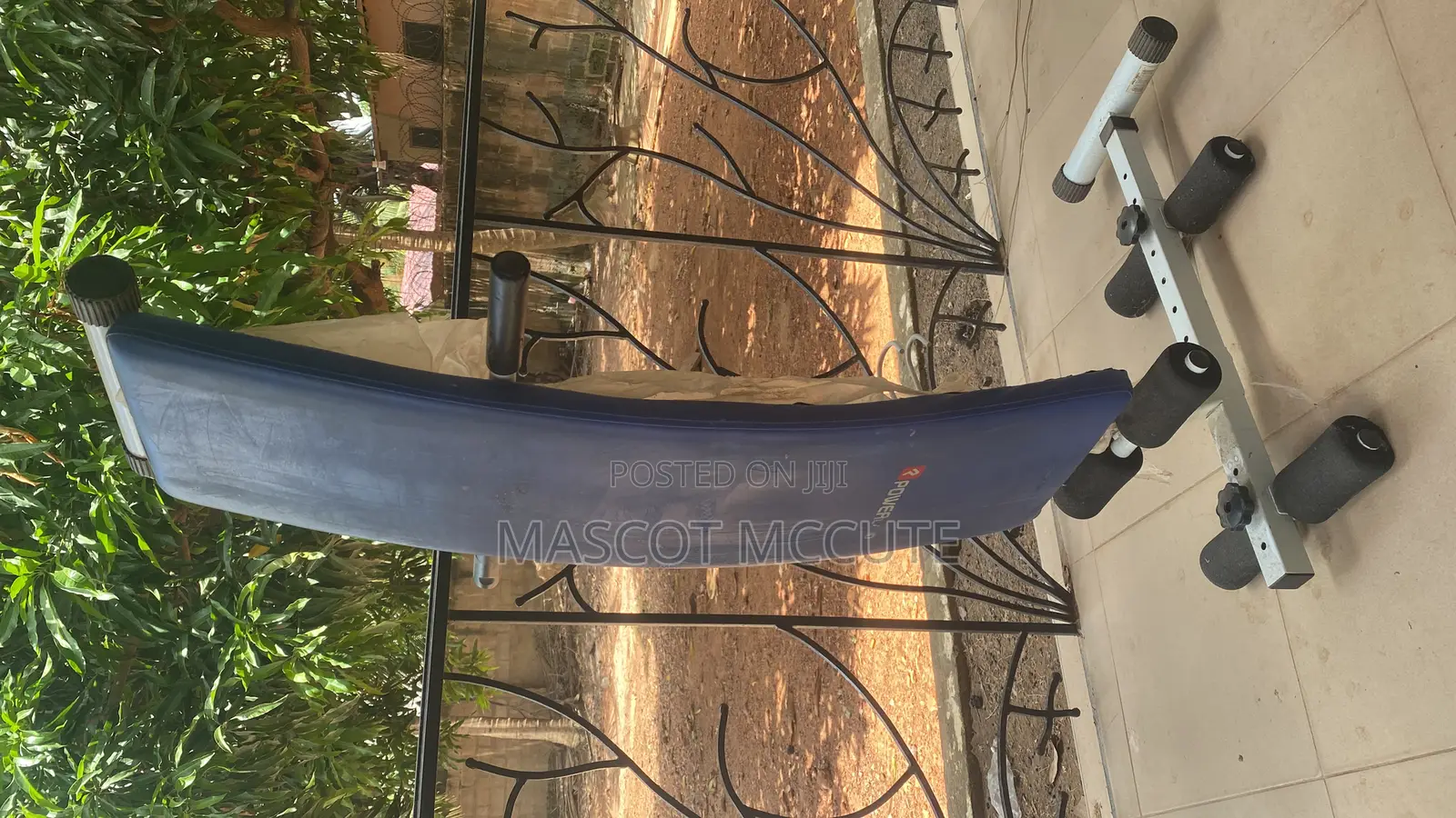Adjustable Sit-Up Bench