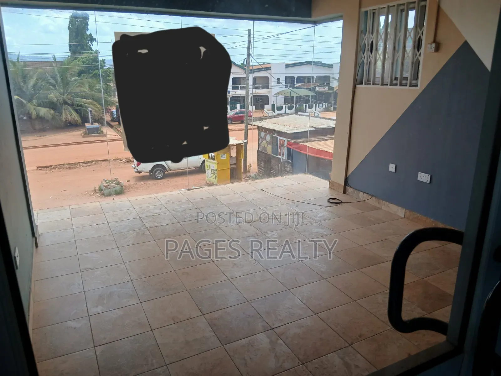 Shop/Office Space at Pantang for Rent