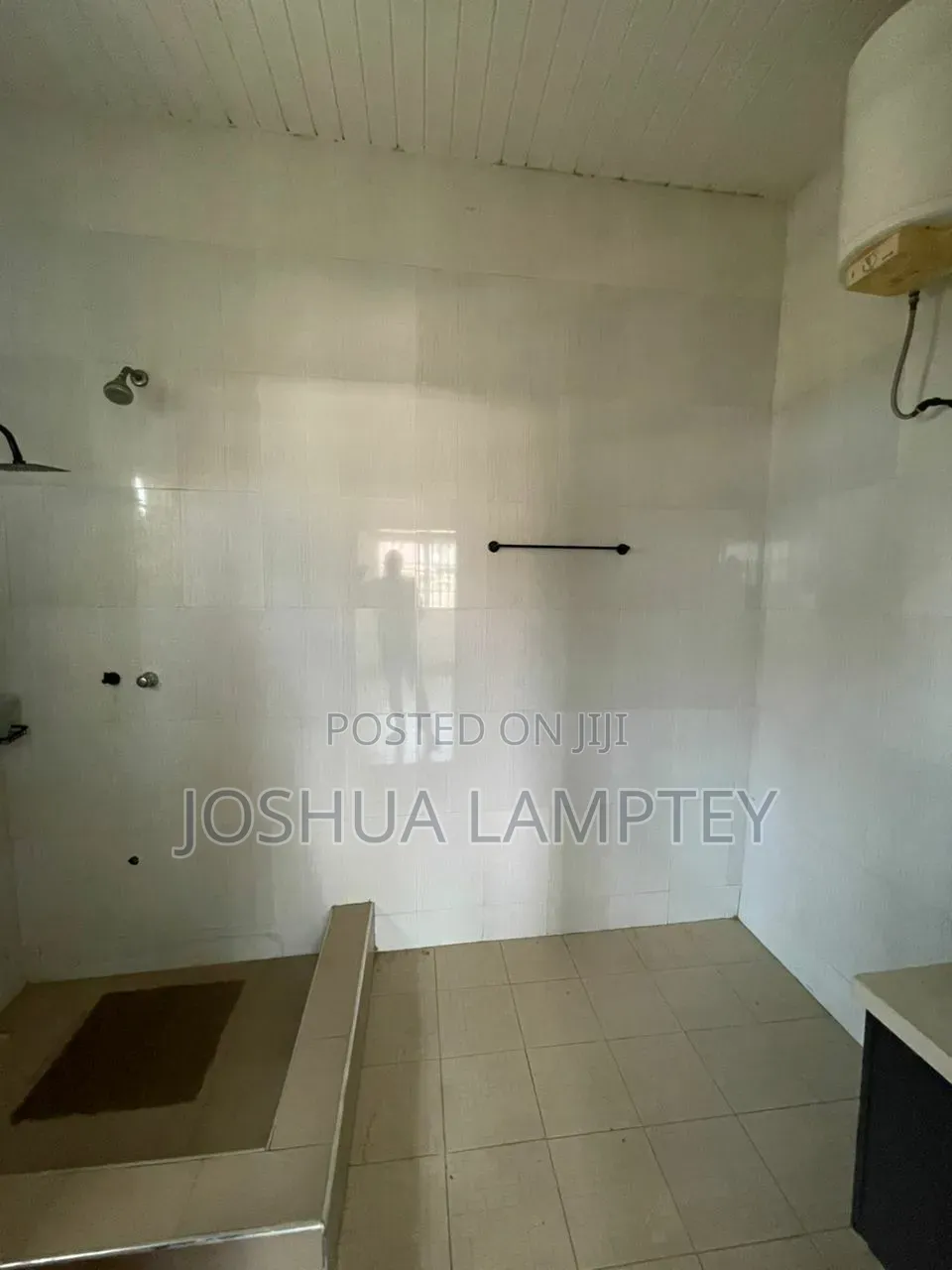 3bdrm House in School Junction for rent