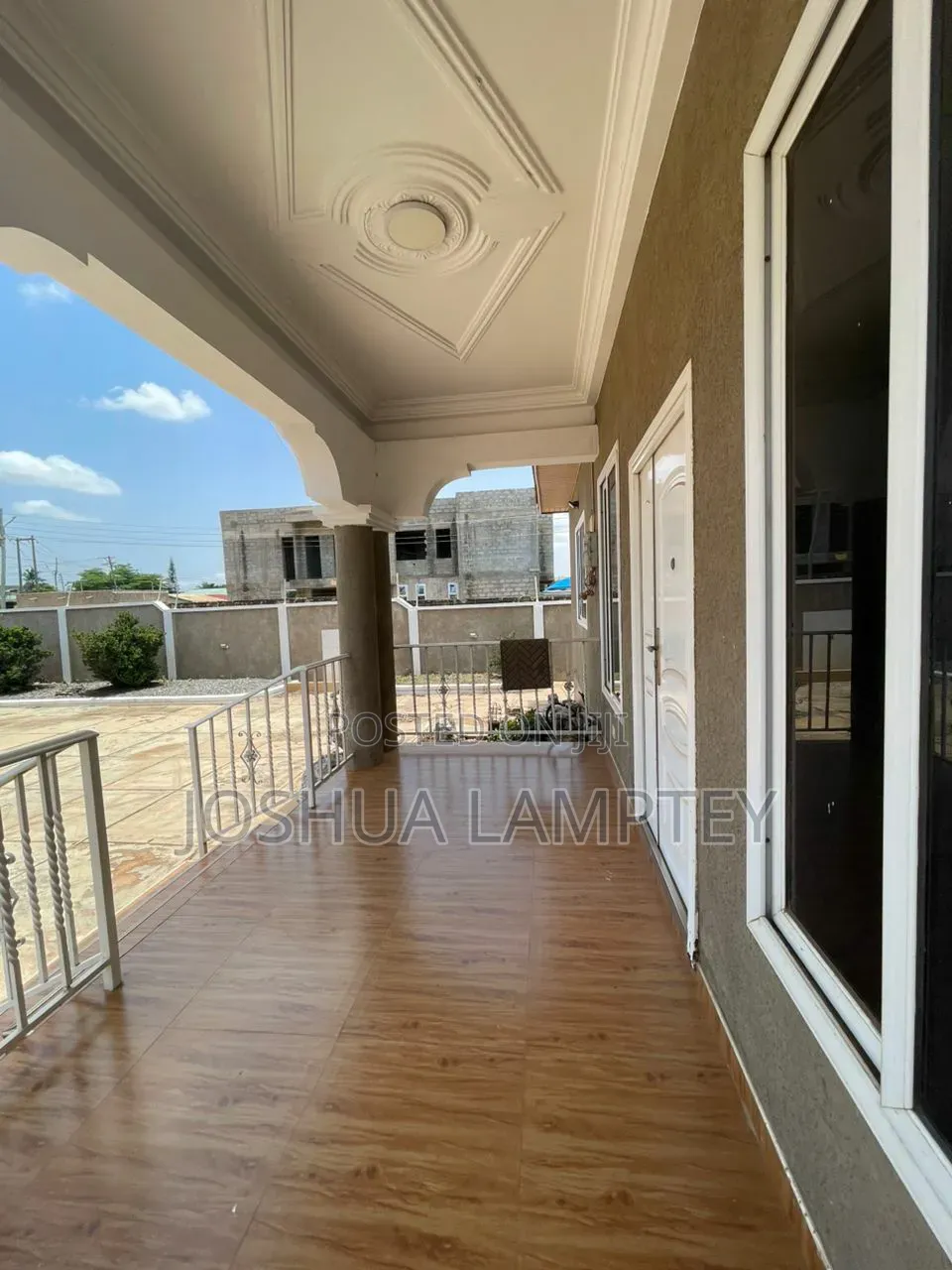 3bdrm House in School Junction for rent