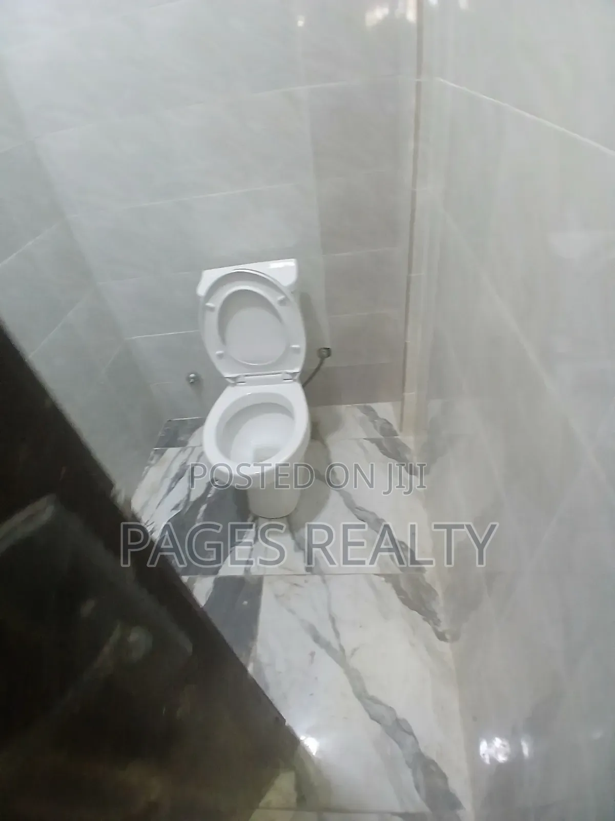Shop/Office Space at Pantang for Rent