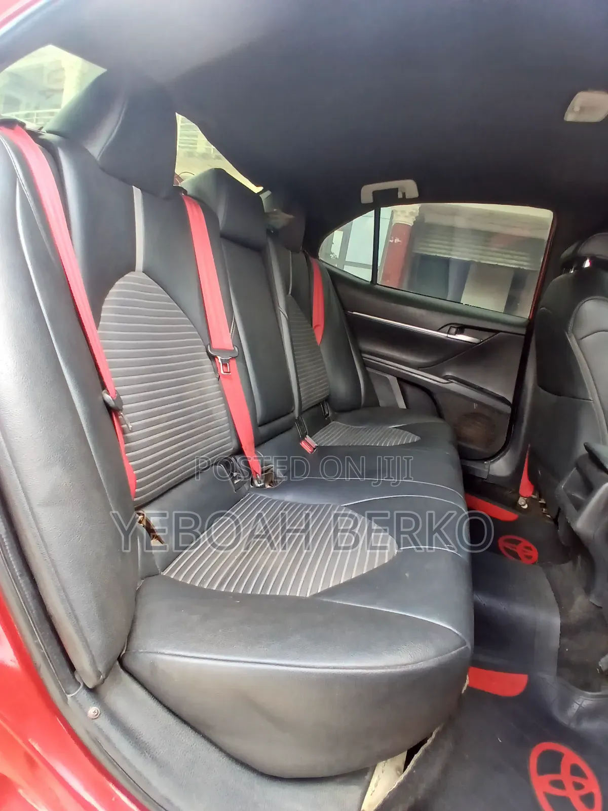Toyota Camry 2018 Red
