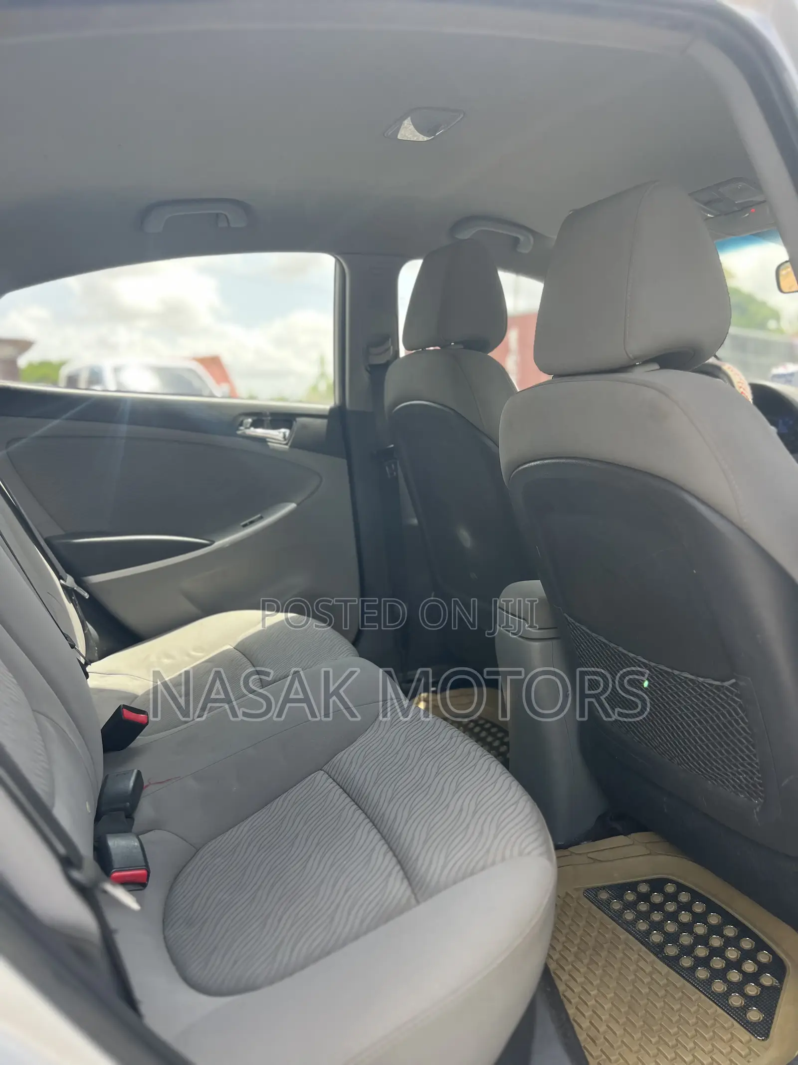 Hyundai Accent 2013 Silver