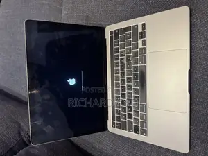 Laptop Apple MacBook Pro 2020 M1 8GB Apple M1 SSD 256GB