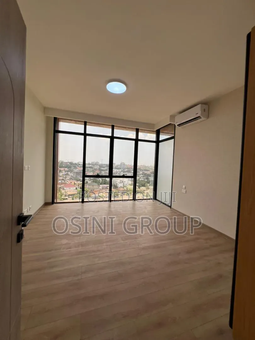 3bdrm Apartment in Nyaho Medical Centre for rent