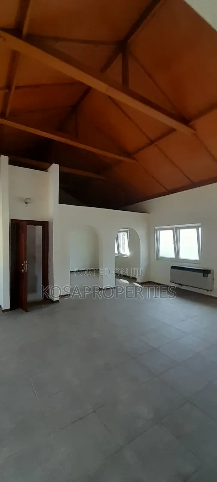 11bdrm House in East Legon, Ghana Link Area for rent
