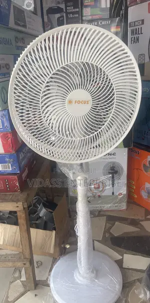 16” Focus Stand Fan