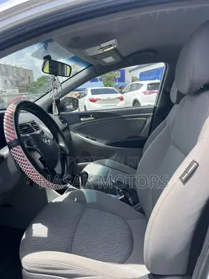 Hyundai Accent 2013 Silver