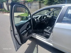Toyota Yaris LE Hatchback 3dr 2017 Silver