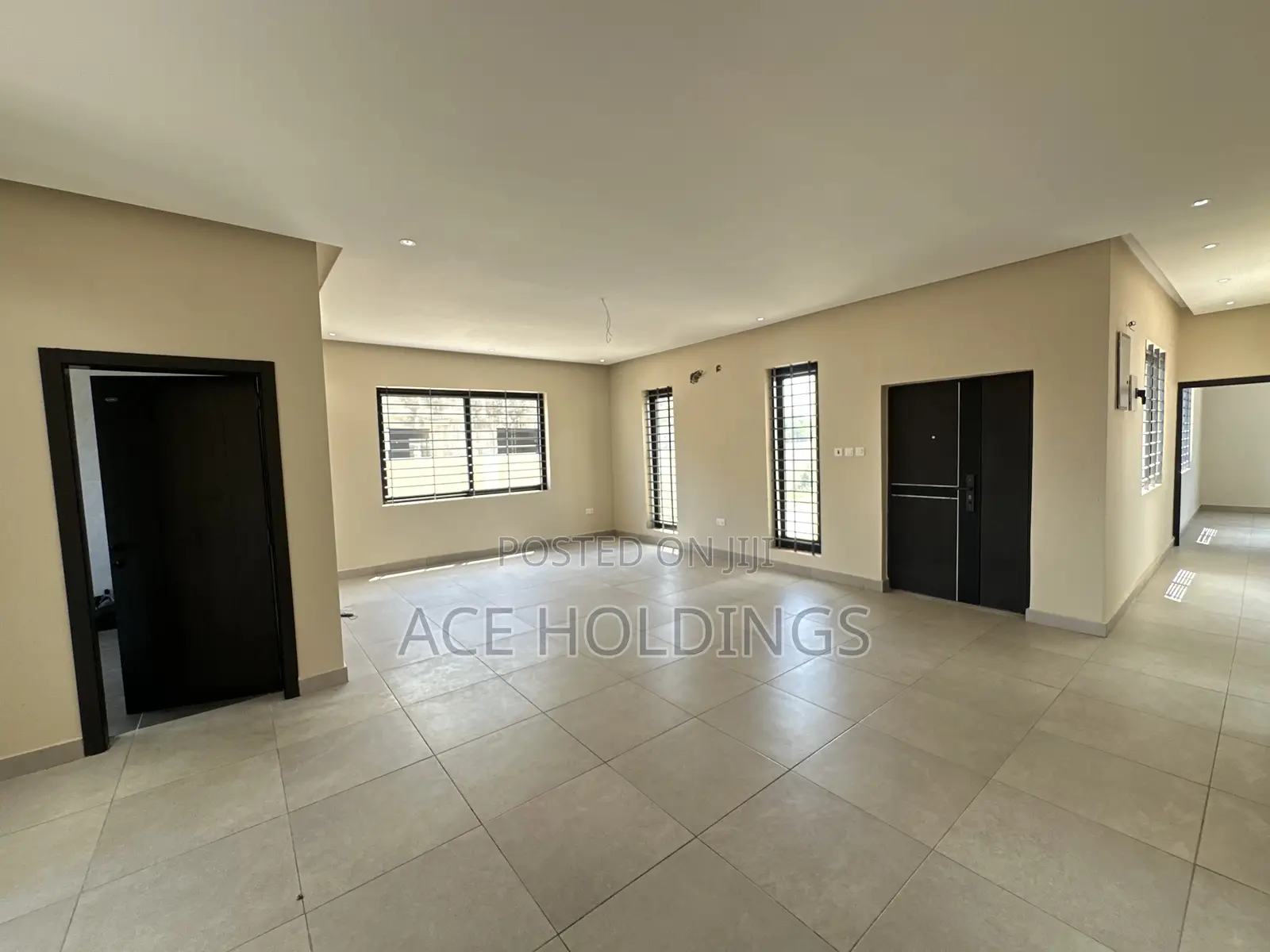 3bdrm House in Lakeside for sale