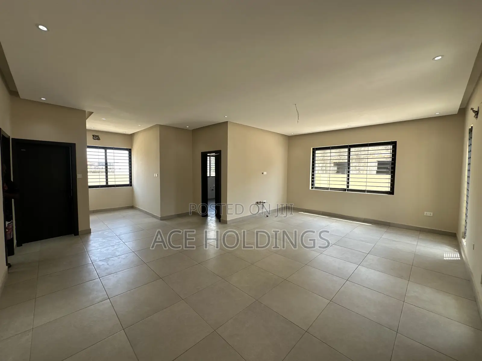 3bdrm House in Lakeside for sale