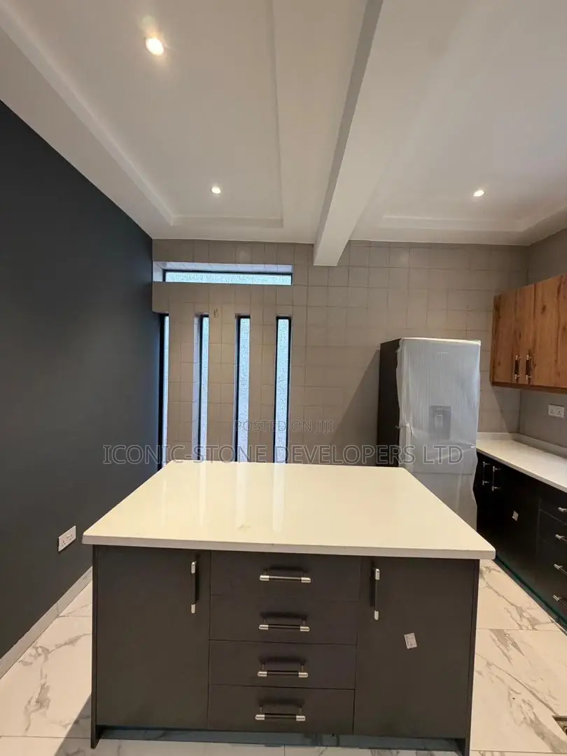4bdrm House in Adjiringanor, East Legon for sale