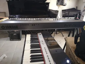 Yamaha Mm8 Synth Keyboard