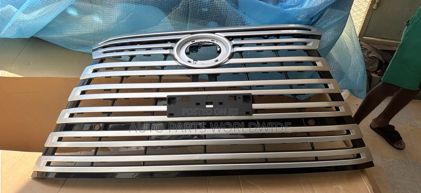 Lexus Lx 600 Front Bumper Grill 2023-2026