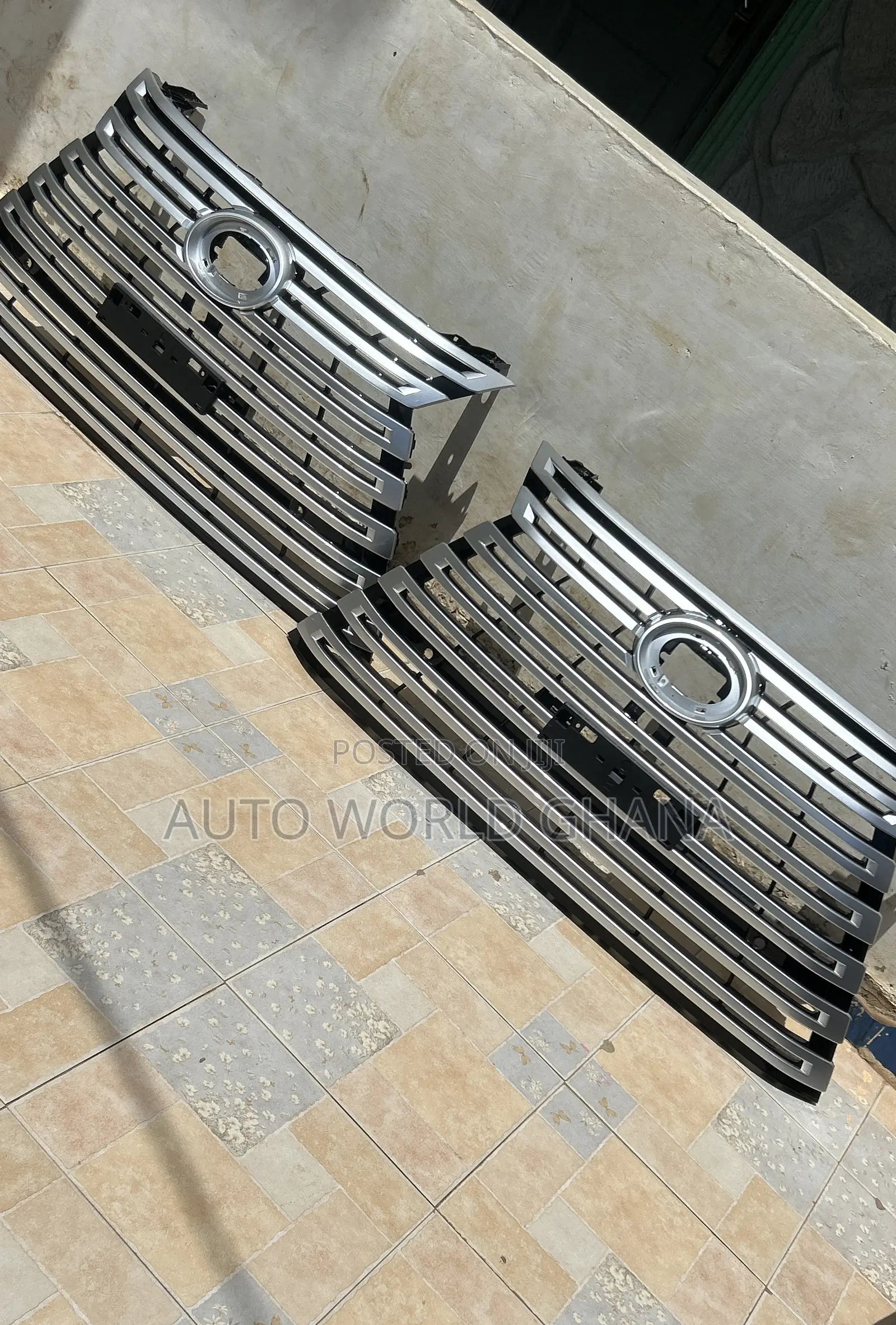 Lexus Lx600 2023-2026 Front Bumper Chrome Grill