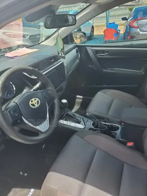 Toyota Corolla 2018 Silver