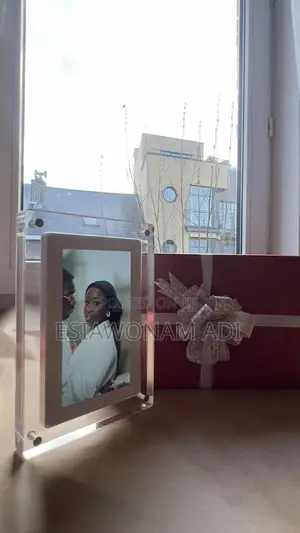 ‘7’ Inch Digital Video Frame