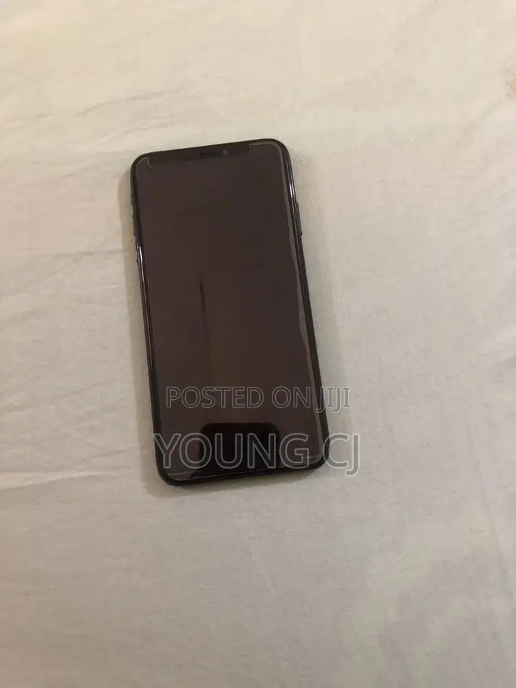 Apple iPhone X 64 GB Black
