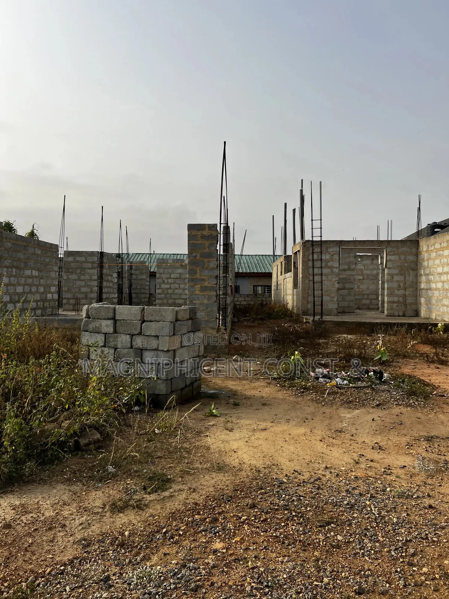 4bdrm Penthouse in Lakeside Estates, Ashaley Botwe for sale
