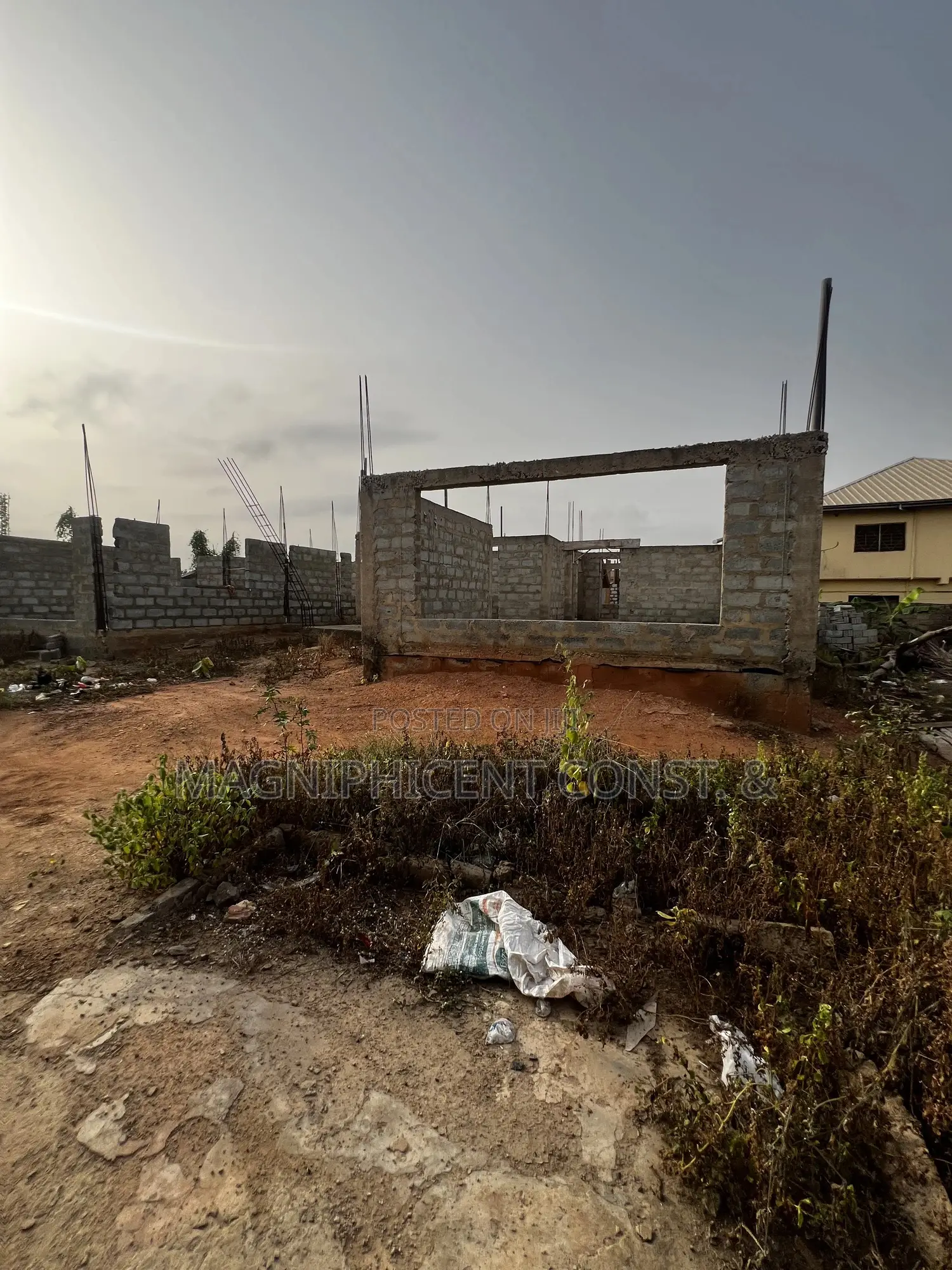 4bdrm Penthouse in Lakeside Estates, Ashaley Botwe for sale