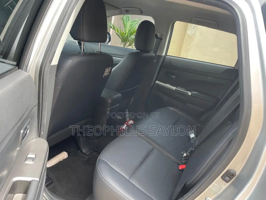 Mitsubishi ASX 2023 Silver