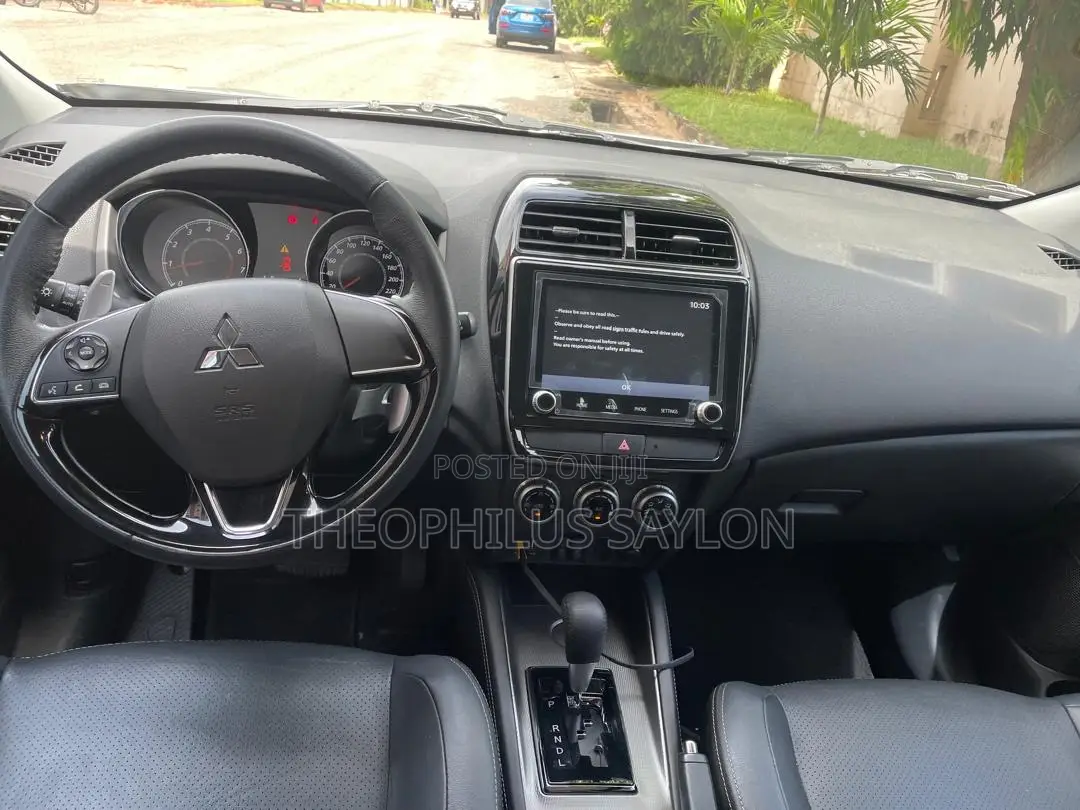 Mitsubishi ASX 2023 Silver