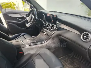 Mercedes-Benz GLC-Class 2022 Black