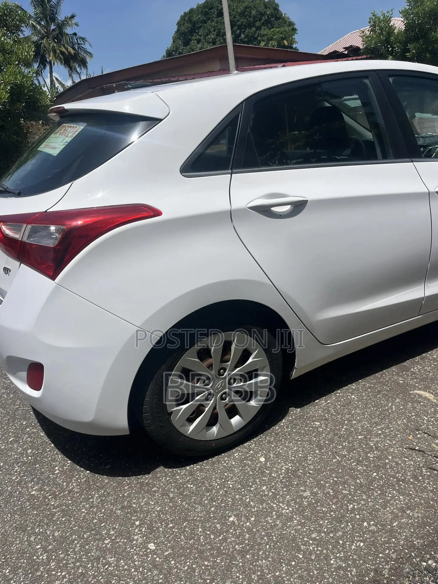 Hyundai Elantra 2013 White
