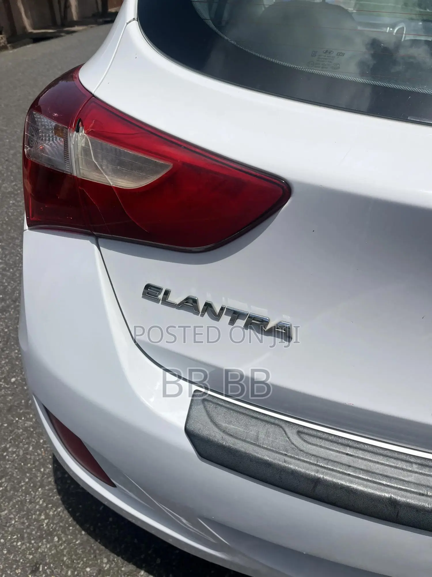 Hyundai Elantra 2013 White