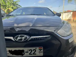 Hyundai Accent GLS 2013 Black