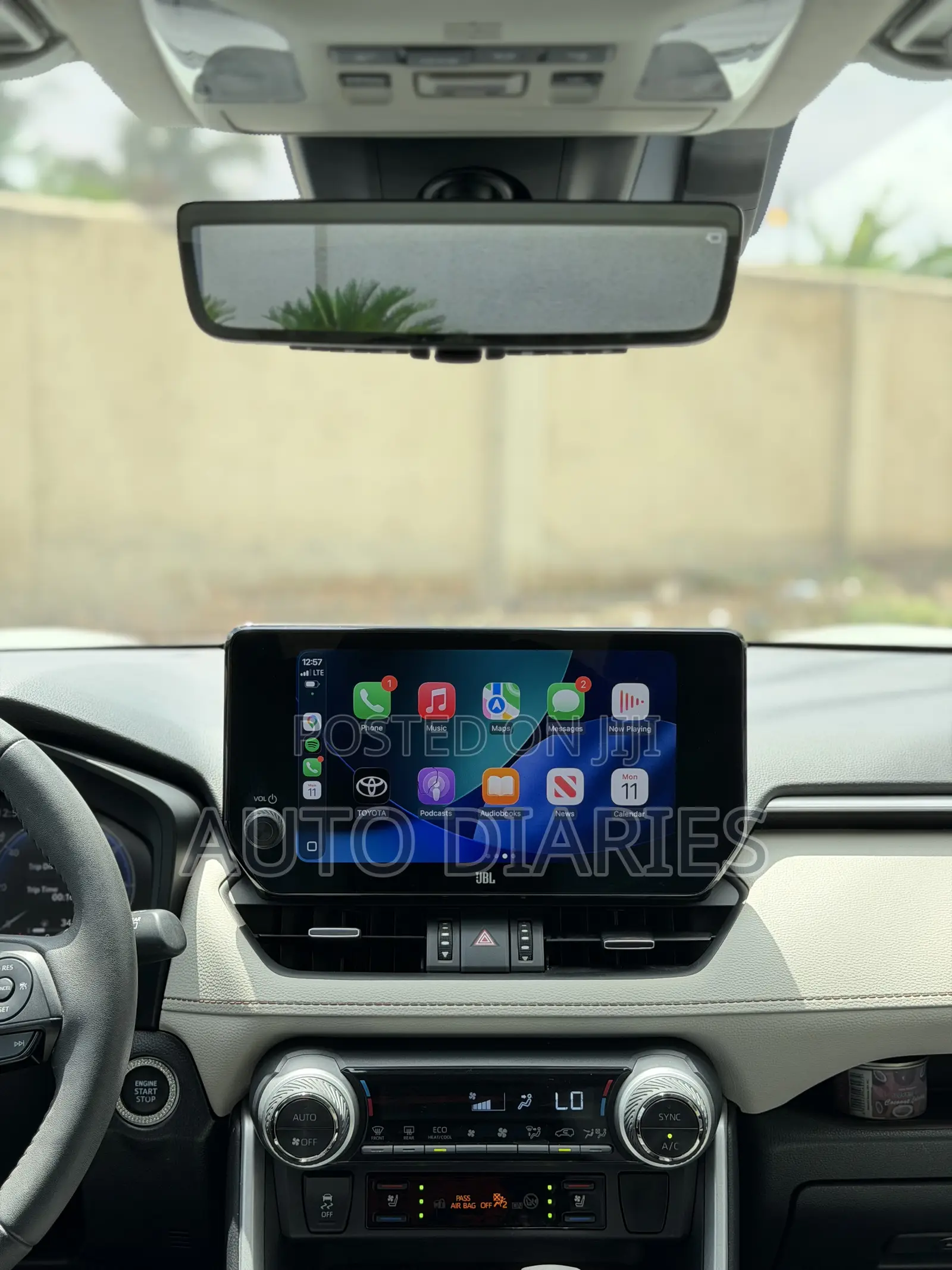 Toyota RAV4 Limited AWD 2023 White