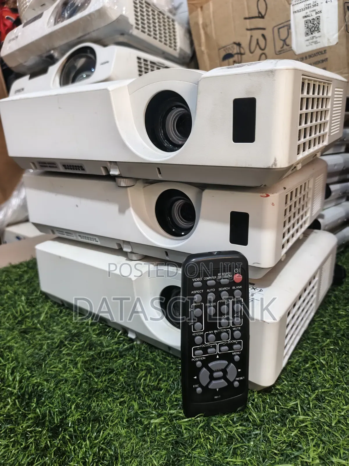 Uk-Used Hitachi Projector