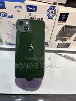Apple iPhone 13 128 GB Green