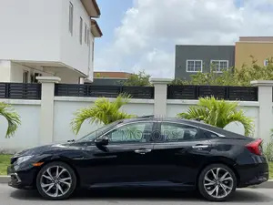 Honda Civic Touring Sedan 2019 Black