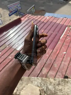 Apple iPhone 16 128 GB Black