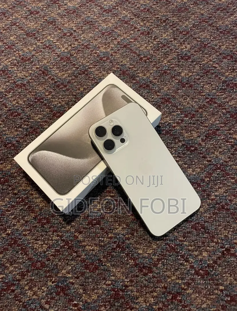 Apple iPhone 15 Pro Max 256 GB Gold