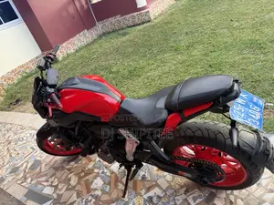 Yamaha 2019 Red