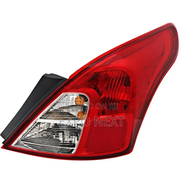 Nissan Versa 2012-2019 Tail Light