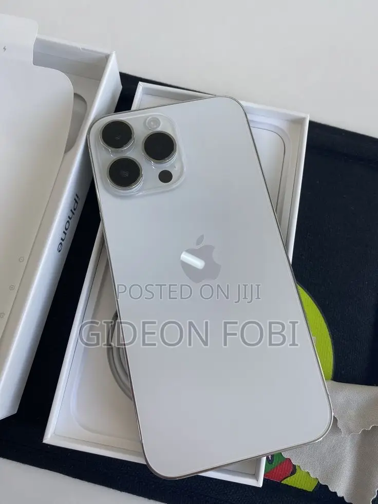 Apple iPhone 15 Pro Max 512 GB Silver