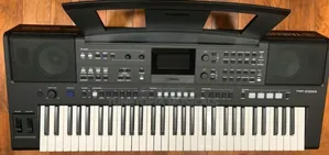 Yamaha PSR-E583 61-Key Electronic Keyboard