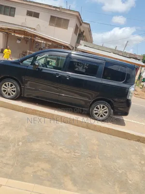 Toyota Voxy 2013 Black