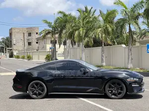 Ford Mustang EcoBoost Fastback 2020 Black