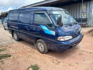 Hyundai H-100 2003 Blue