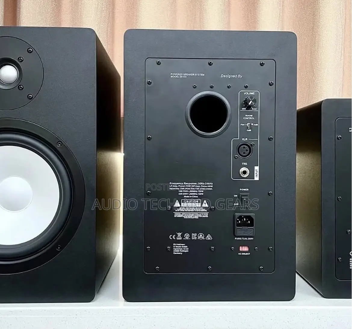 Yamaha Hs8 Studio Monitors (Black)