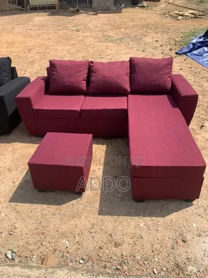 Beautifully Made 3 in 1 Sofa